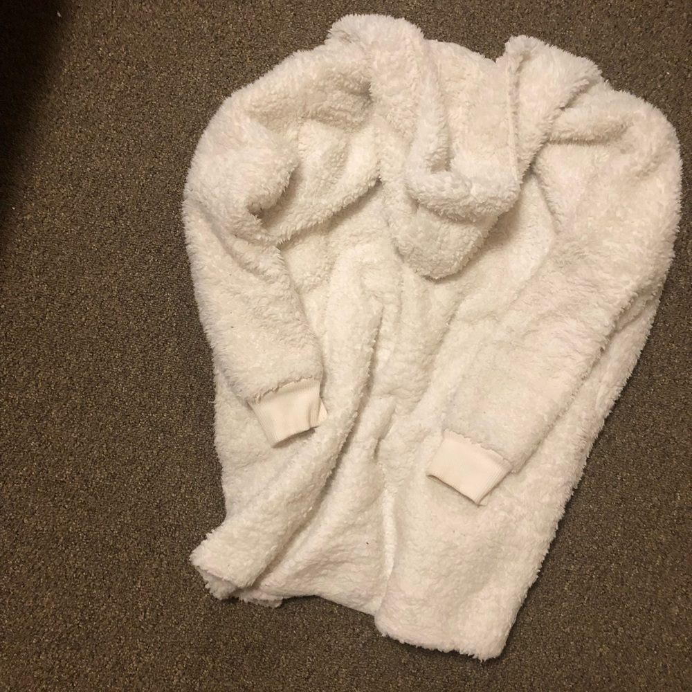 Fluffy jacket - Picture 2 of 4